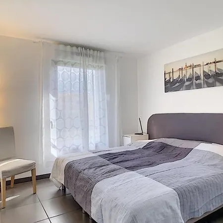 Superb Two-bed In With Pool Apartamento Antibes